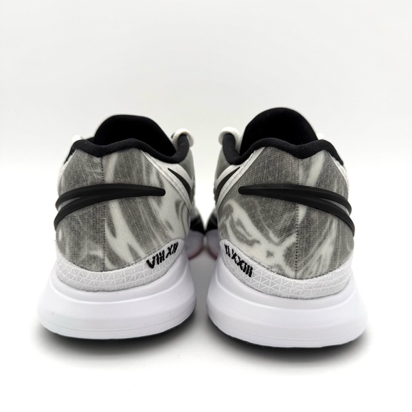 NIB New Nike Men's Kyrie 8 Basketball Shoes Size 11 White Black DJ6017 101 Court - Picture 4 of 10